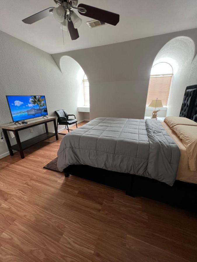 Luxuria Mini-Mansion Near Houston Downtown Villa ภายนอก รูปภาพ
